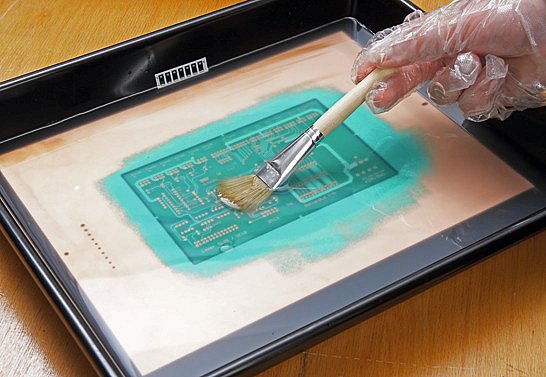 [Translate to USA:] [Translate to Englisch:] Entwickeln und Aushärten der Lötstoppmaske