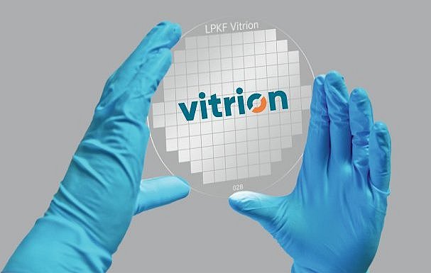 Micro processing of thin glass